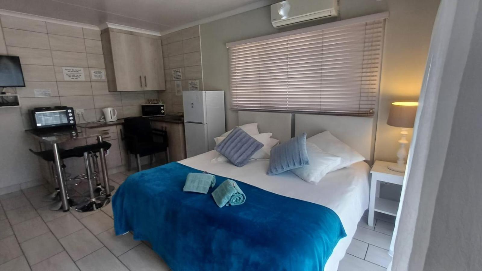 Ceelee'S Place Bloemfontein Bagian luar foto